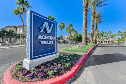 A blue sign with the letters