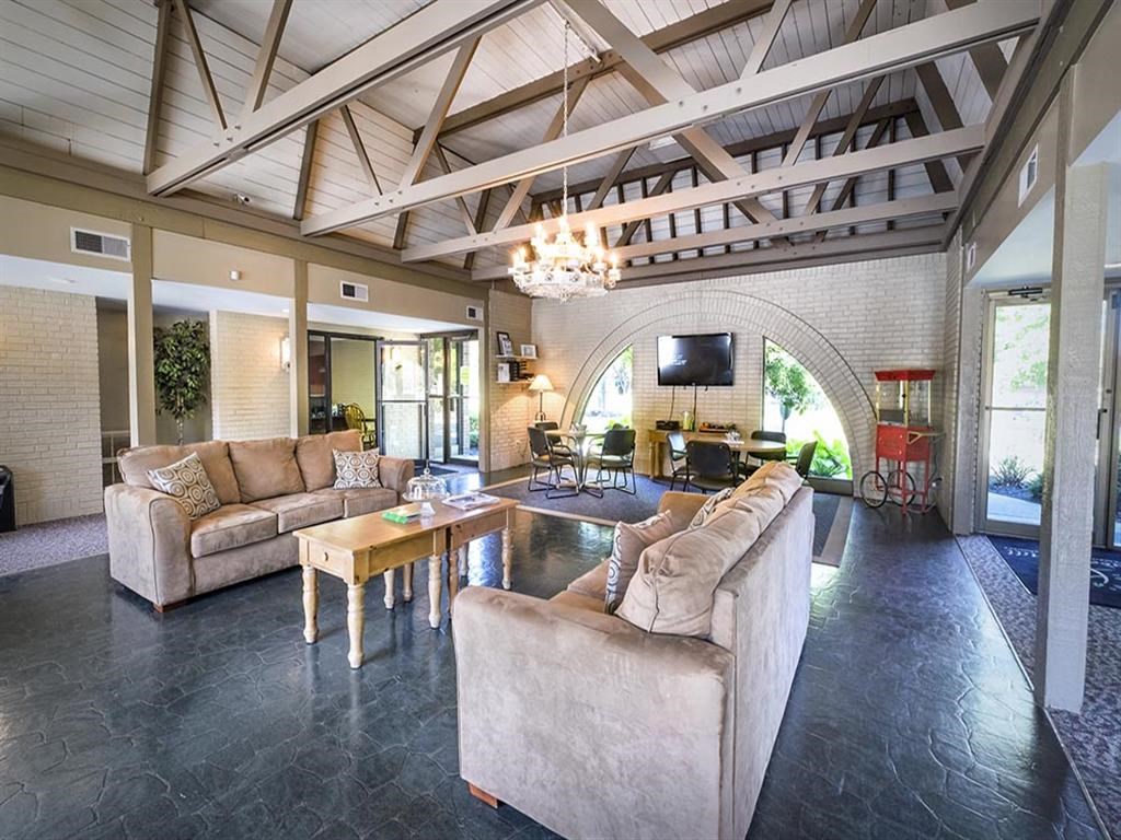 Shadow Hill Apartment Clubhouse