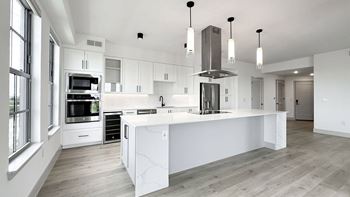 Fully-equipped kitchens