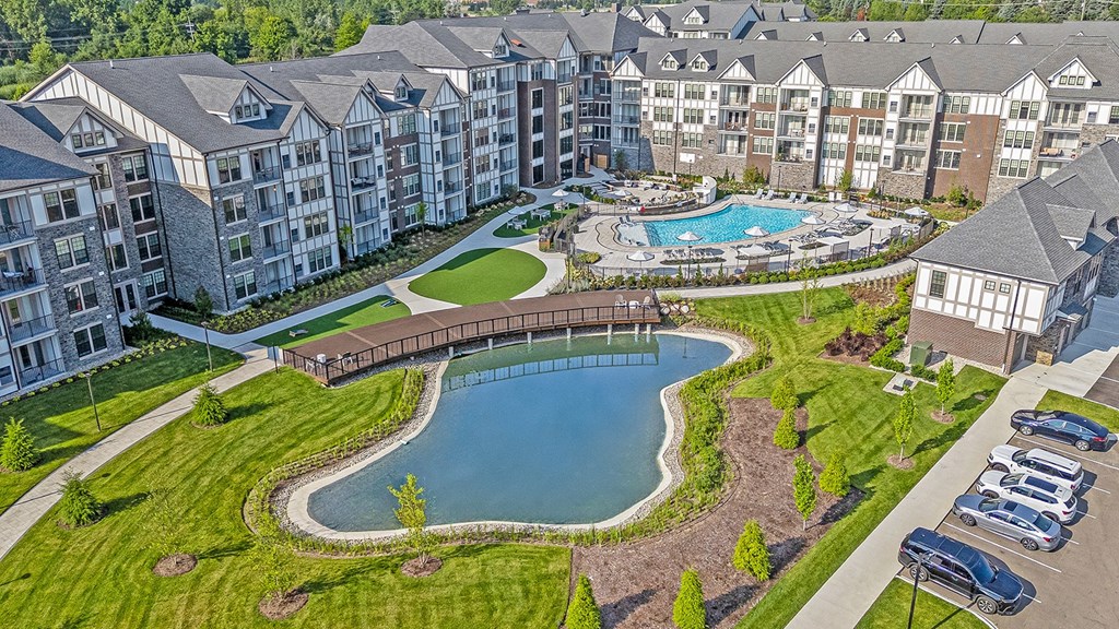 Aerial photo of Legacy Rochester Hills Apartments
