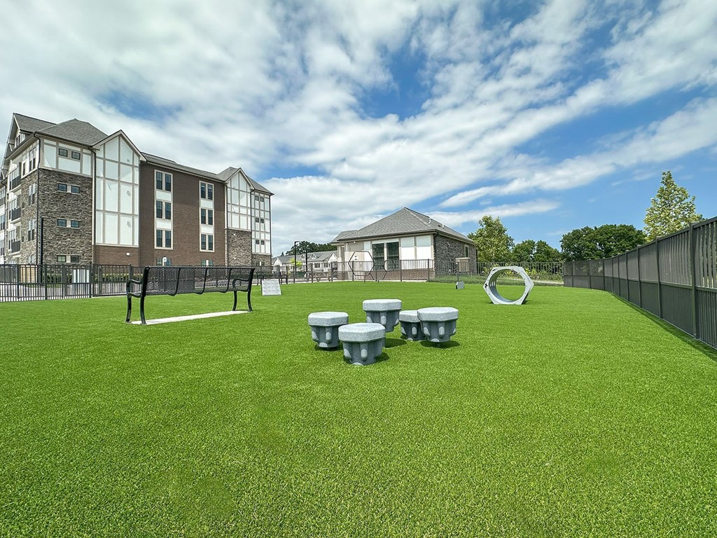 Dog park at Legacy Rochester Hills Apartments