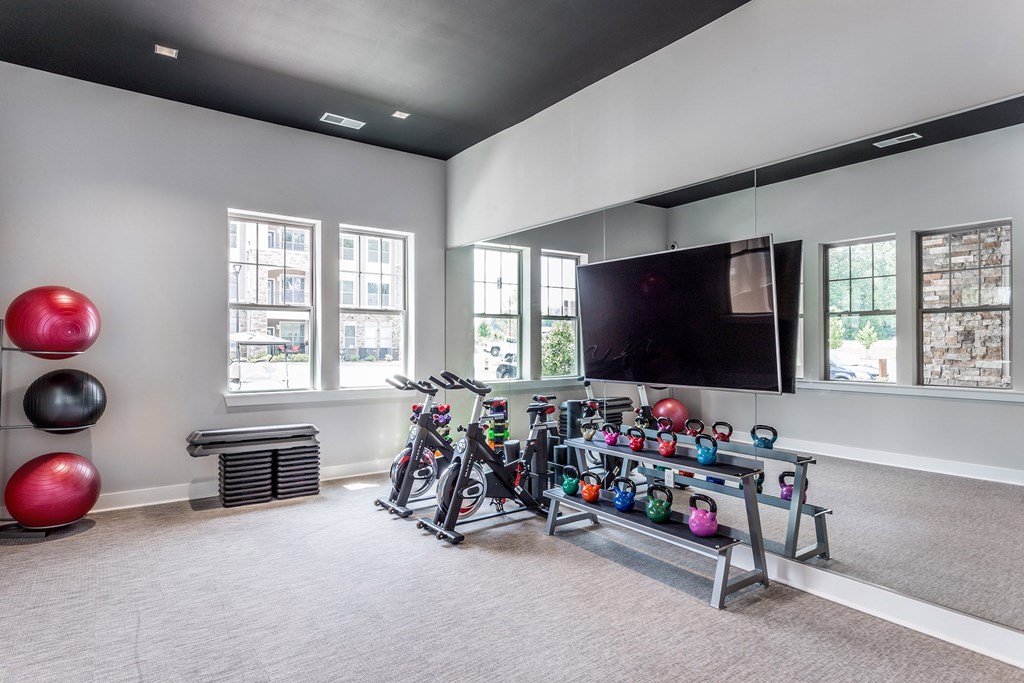 Virtual training and yoga/Pilates zone