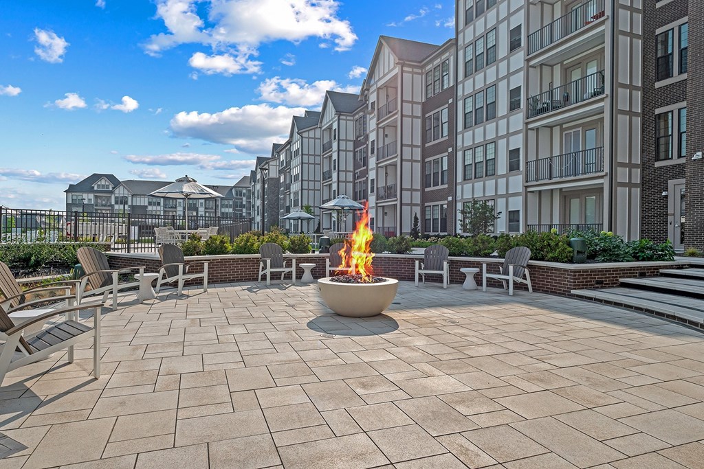 Outdoor entertaining space with fire pit