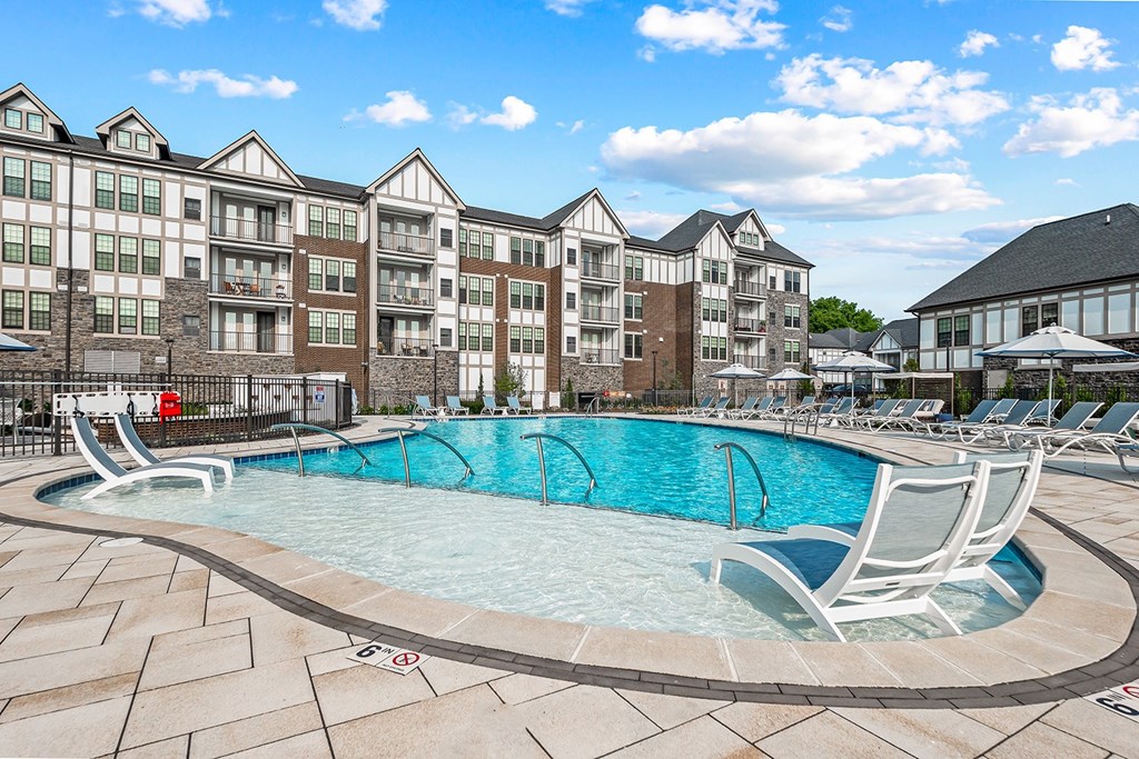 Legacy Rochester Hills pool