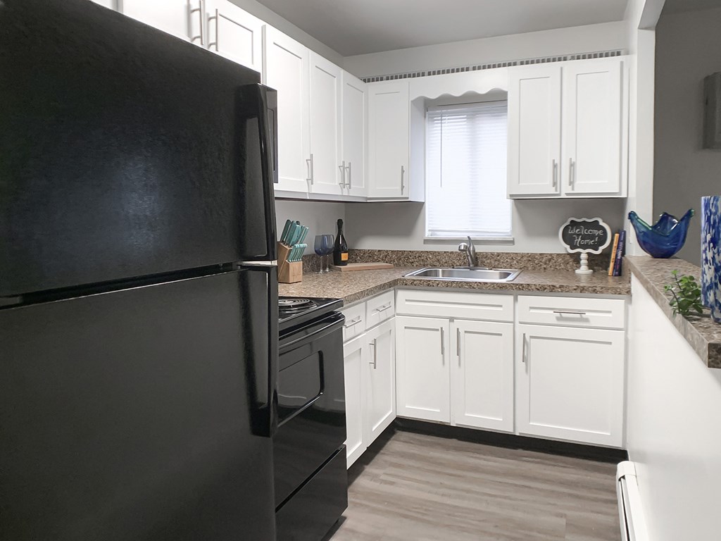 Fully-equipped kitchens