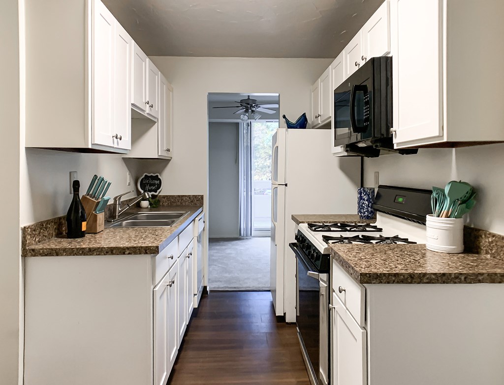 Fully-equipped kitchens