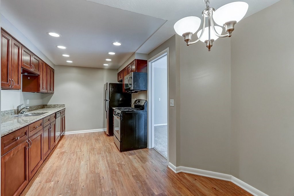 Spacious kitchens with eat-in dining area