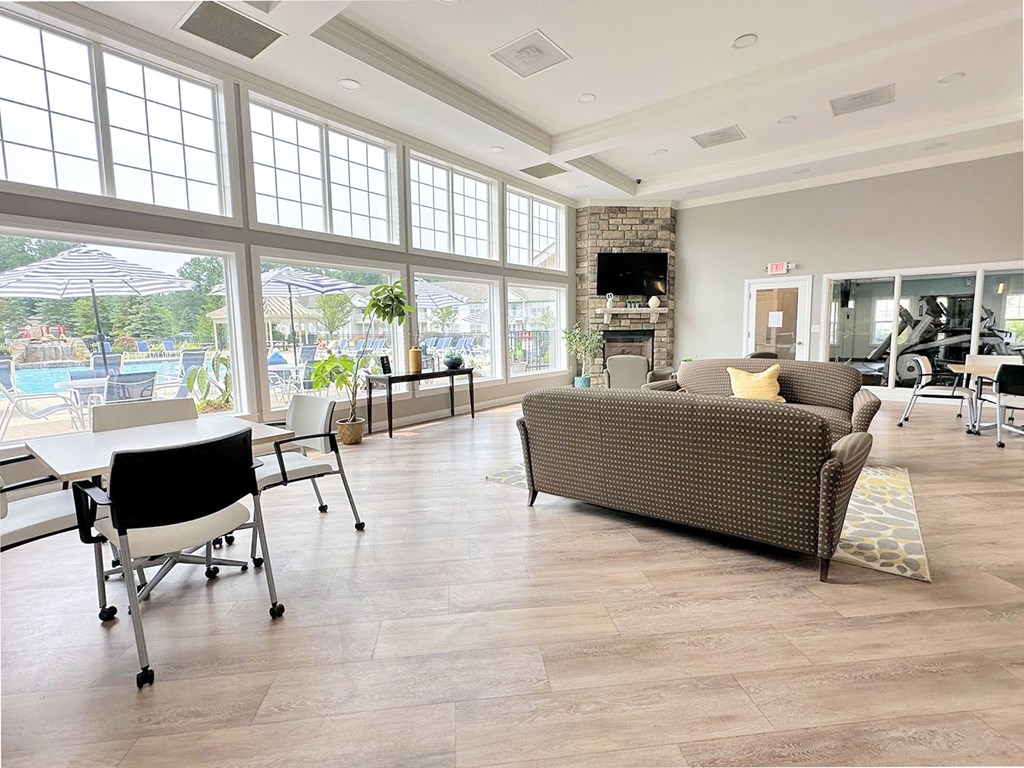 Clubhouse with fireplace, TV and WiFi