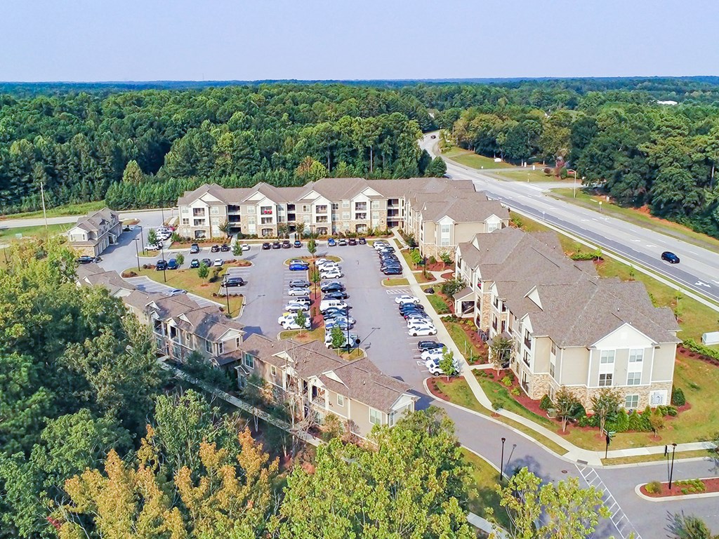 Ideally located near fine dining, shopping and entertainment