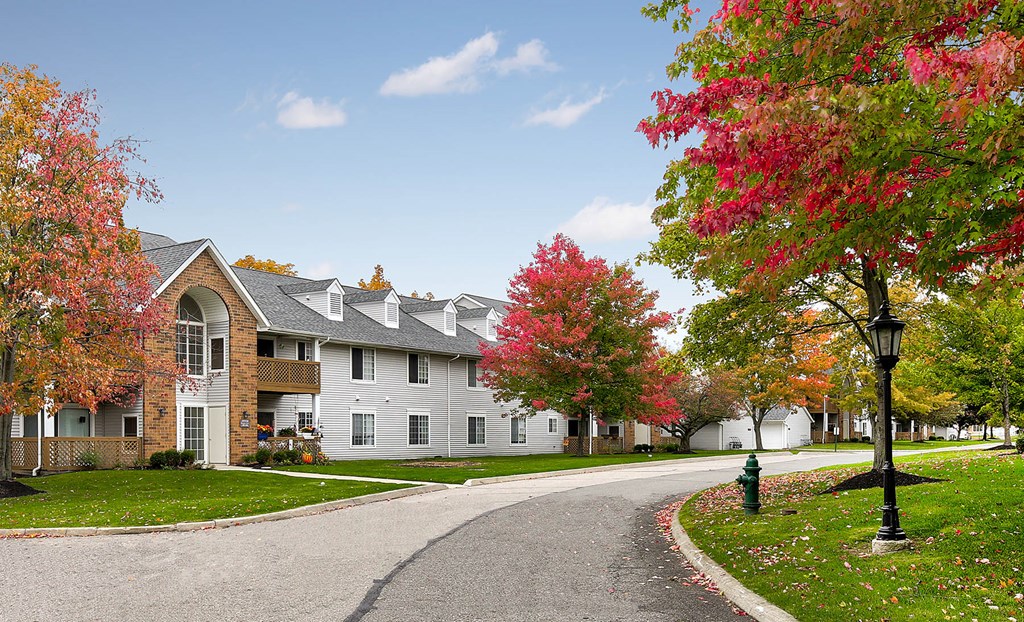 Hunters Hollow Apartments exterior views