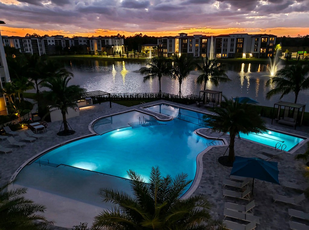 Heated saltwater pool with swim lane, cabanas, sun shelves and WiFi