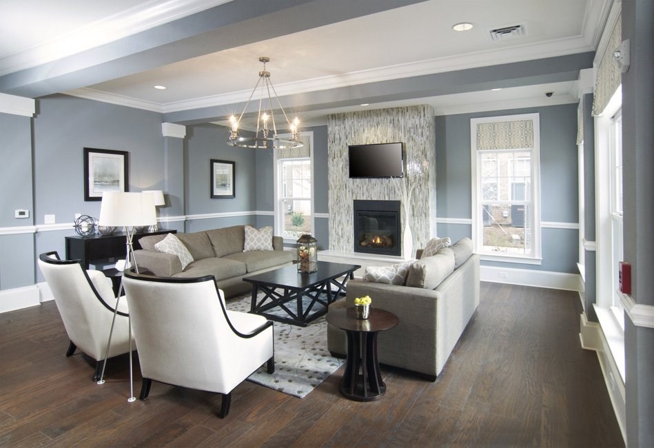 Clubhouse with fireplace, TV and WiFi