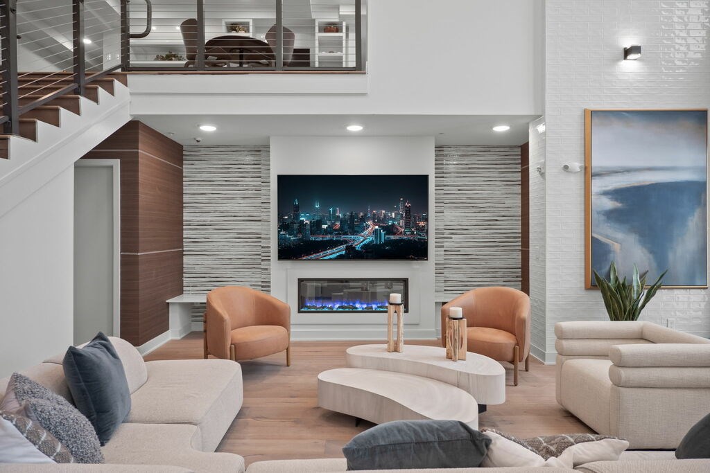 Impressive clubhouse with fireplace and WiFi