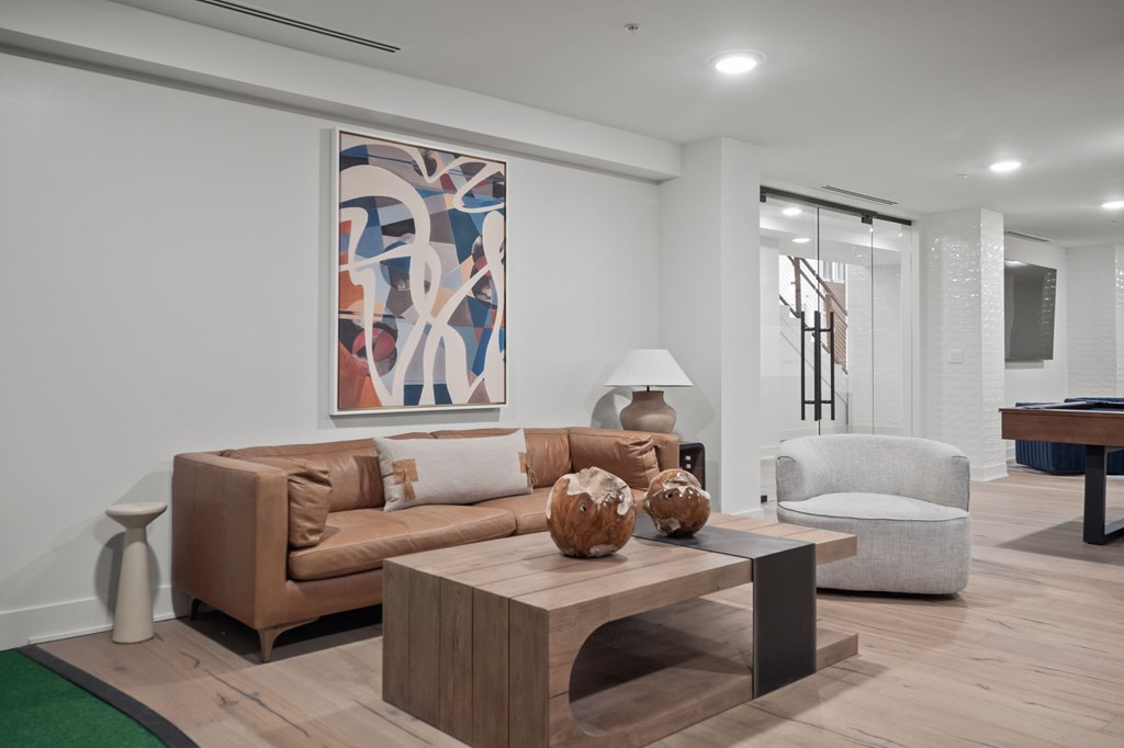 Golf simulator seating