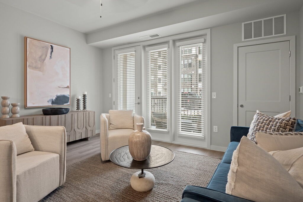 Spacious living room