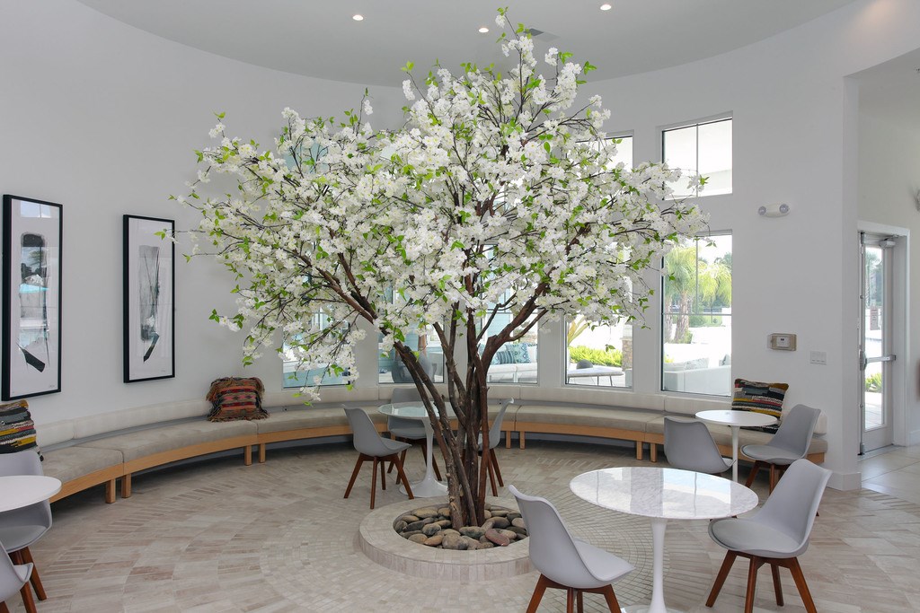 Clubhouse with lounge area