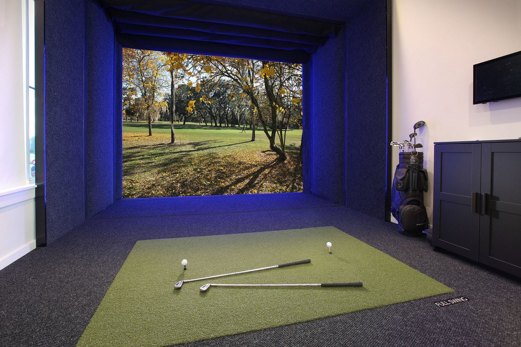 Virtual golf simulator