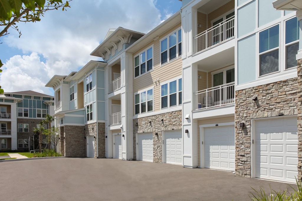 Garages available for rent