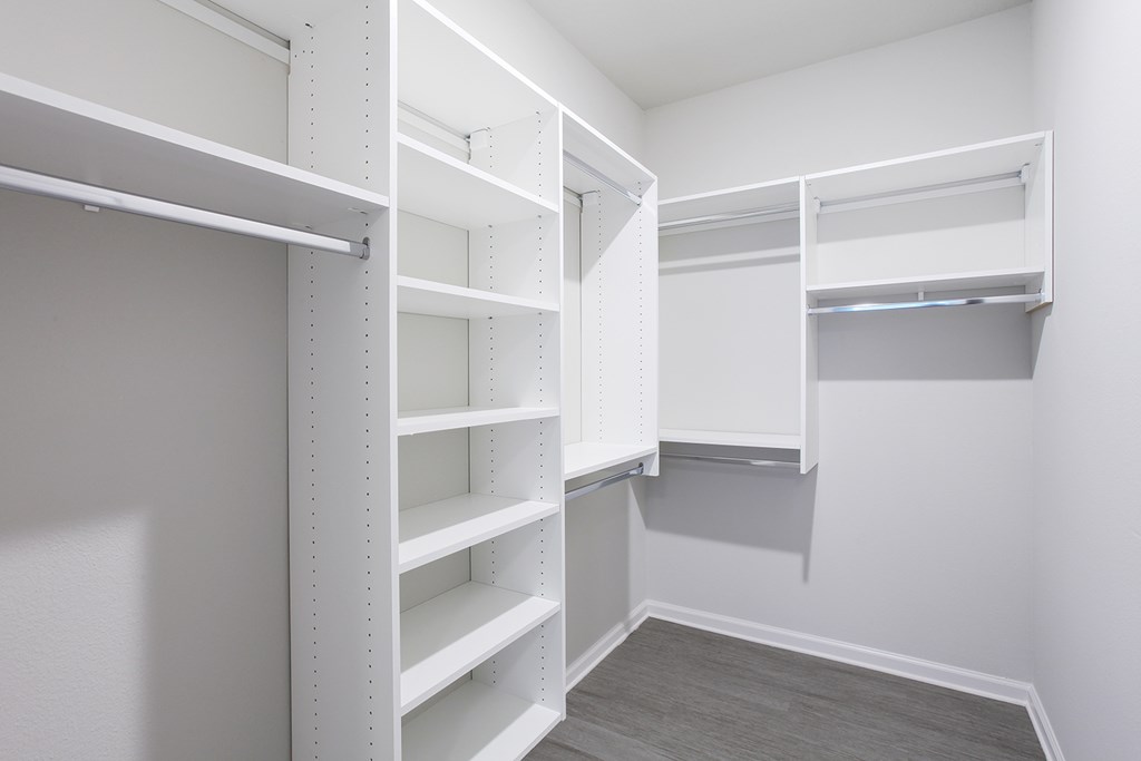 California-style walk-in closets
