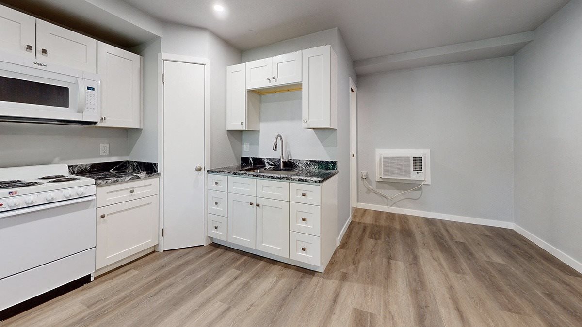South Reed Apartments in Lakewood, CO