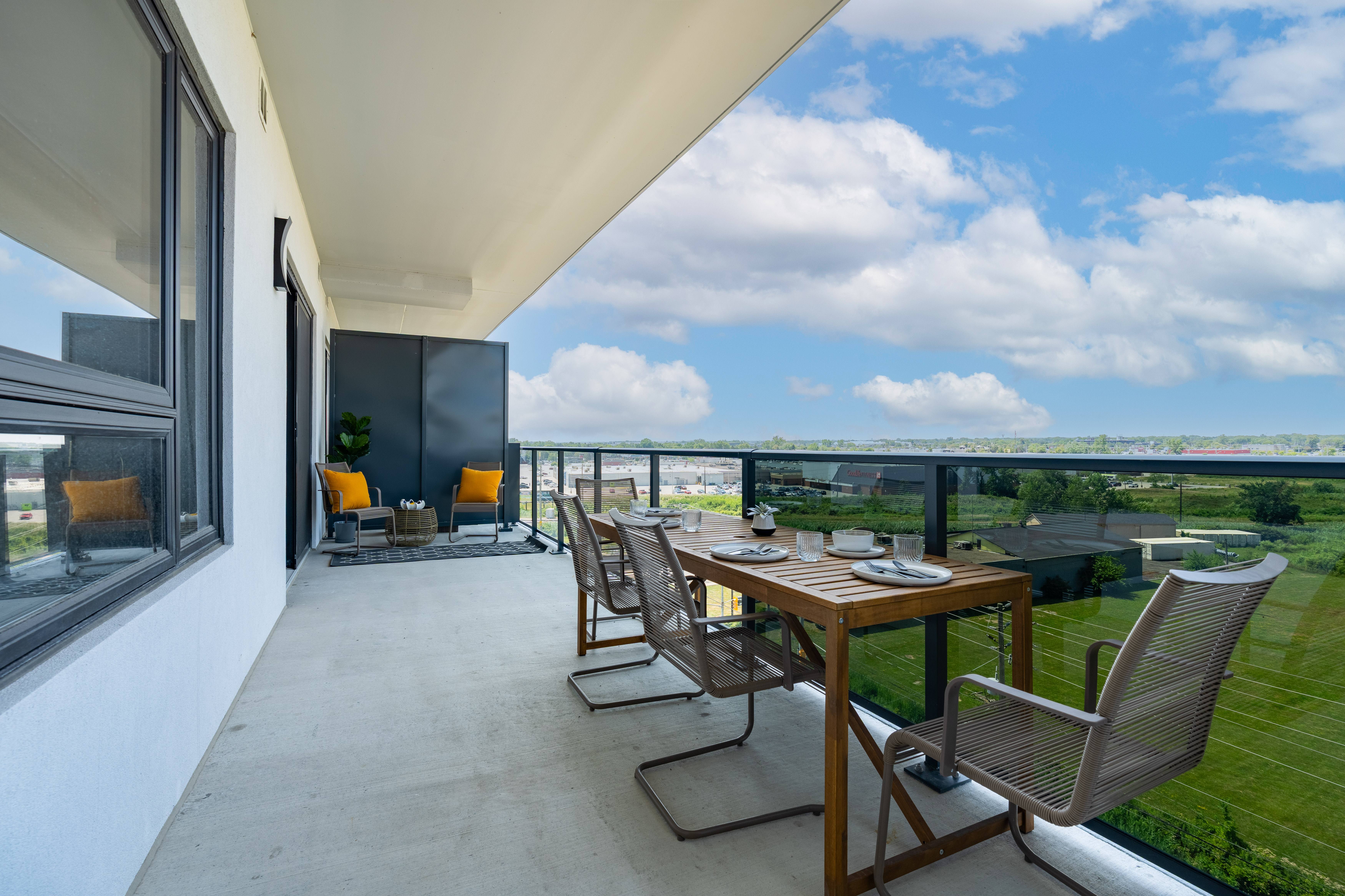 2 bedroom apartment - Damask, Windsor - unit 806 5