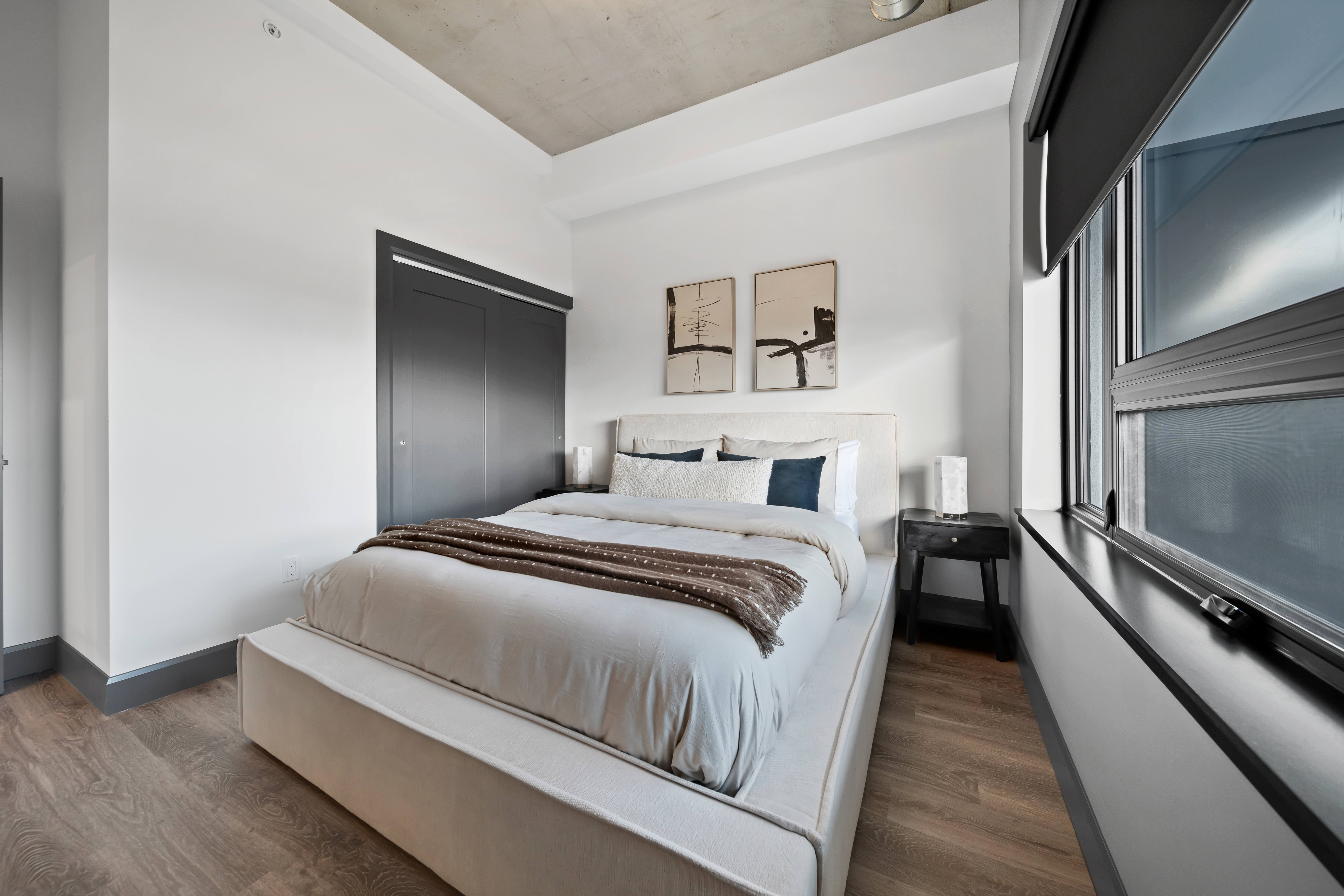 2 bedroom apartment - Damask, Windsor - unit 806 3