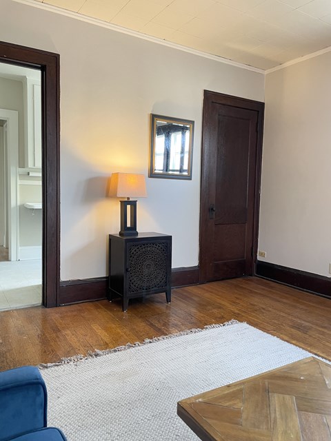 Attractive dark oak woodwork.