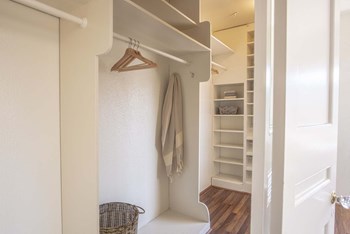 Closet at Portland Towers - Photo Gallery 6
