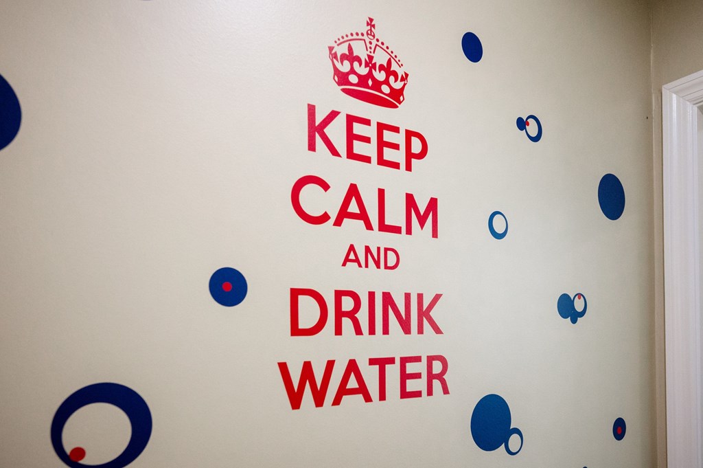 A wall with a sign at Brackenbrook Apartments, North Charleston, SC