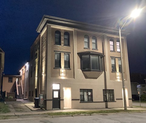 544 Albert S. W. 1-2 Beds Apartment for Rent