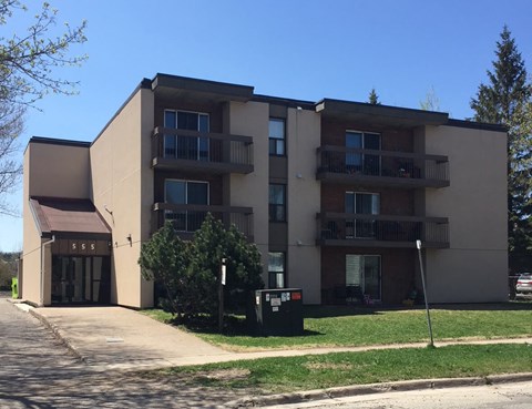 555 Albert St. W. 1-3 Beds Apartment for Rent