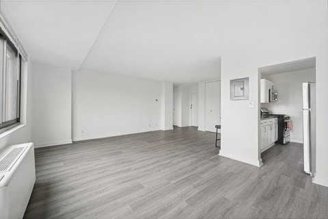 A Spacious Room With Wooden Flooring at Ashlawn at Southern Towers, Virginia, 22311