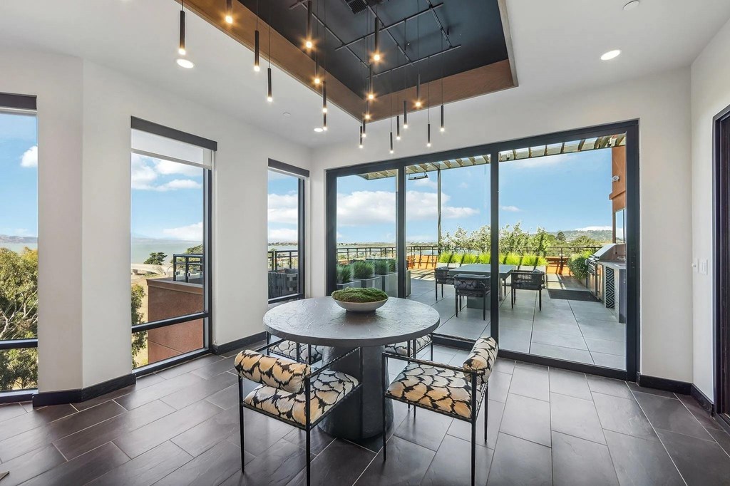 Beautiful Common living room at Bayview Apartments, Emeryville, CA
