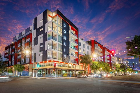 7141 Santa Monica Blvd Studio-2 Beds Apartment for Rent