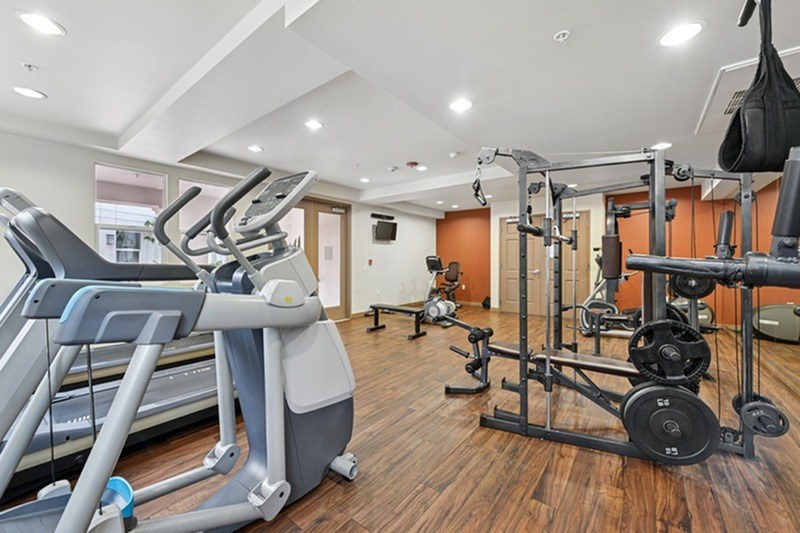 Fitness center at Parkview Living Apartments, Los Angeles