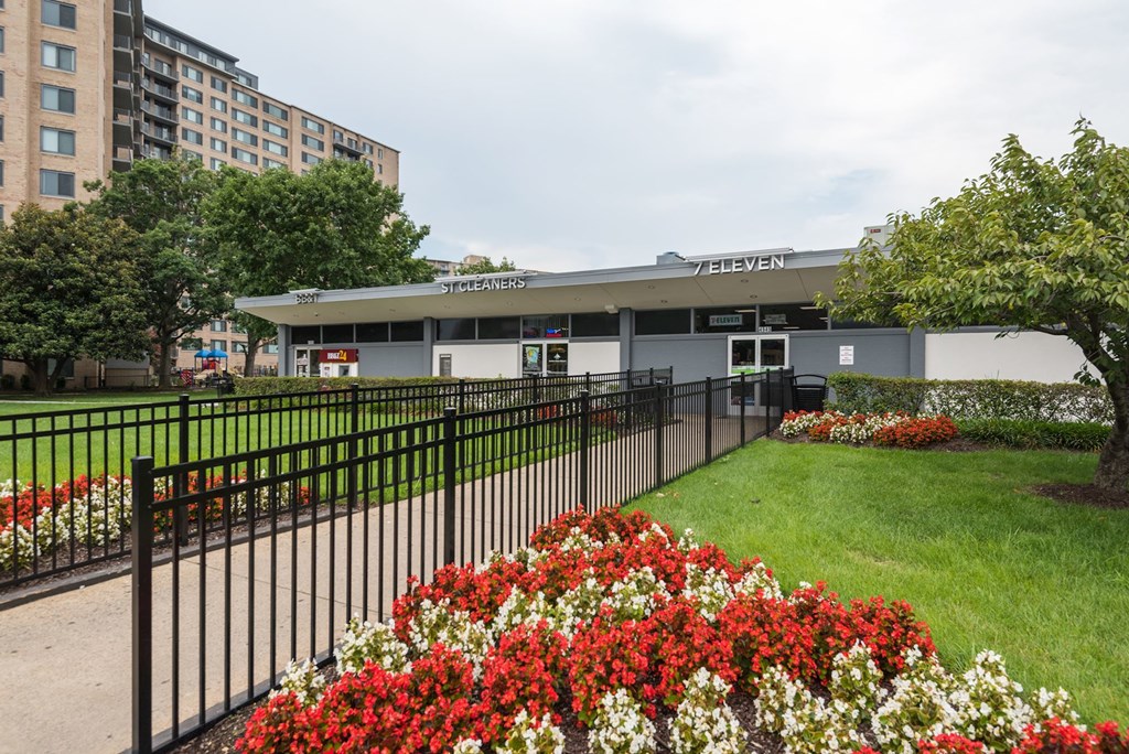 Entrance View at Sherwood at Southern Towers, Alexandria, VA