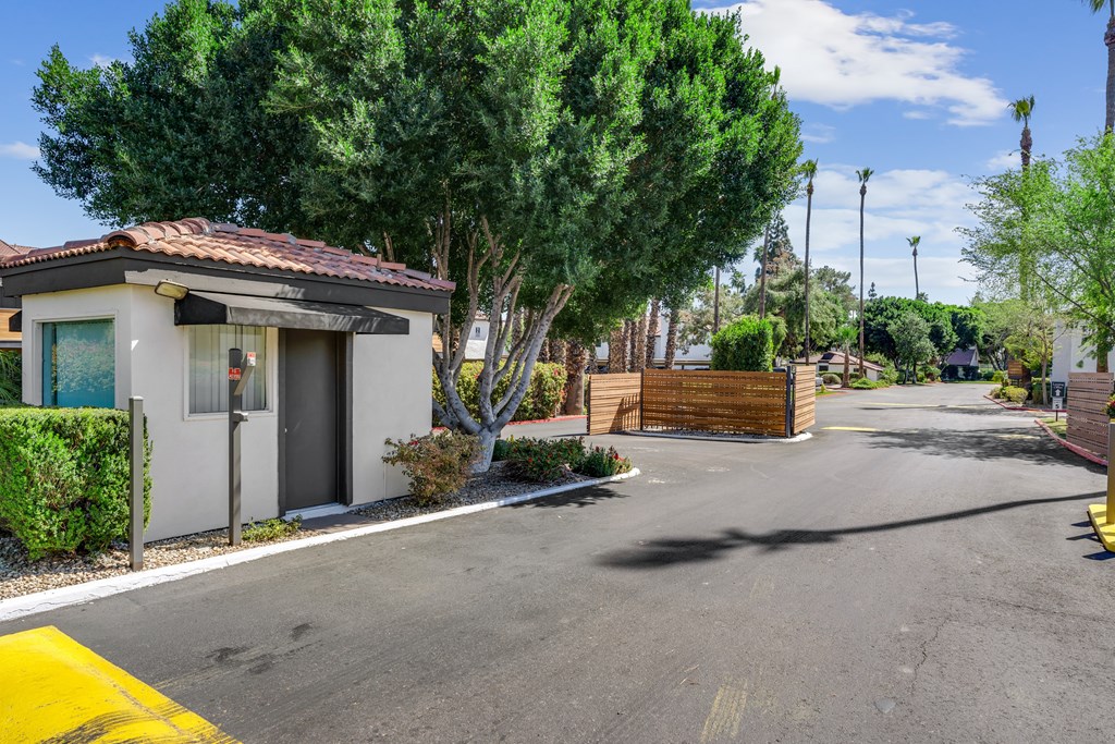 Driveway at Solara, Arizona 