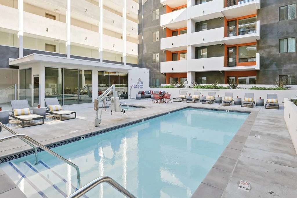 Outdoor swimming pool at Sora Apartments, California, 90302