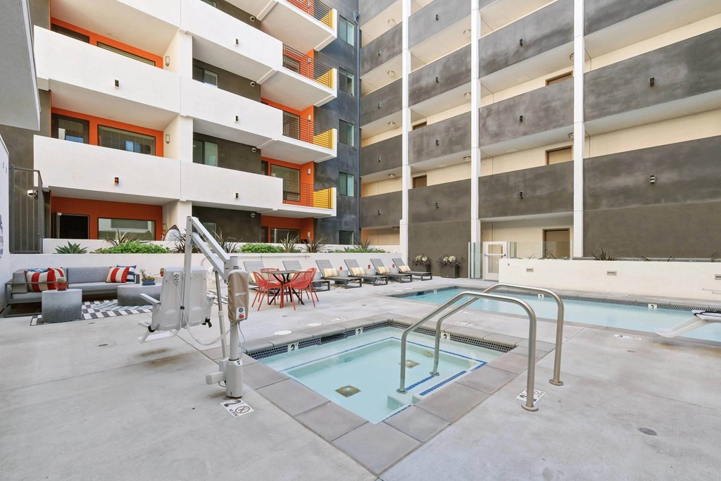 Baby pool at Sora Apartments, Inglewood, 90302