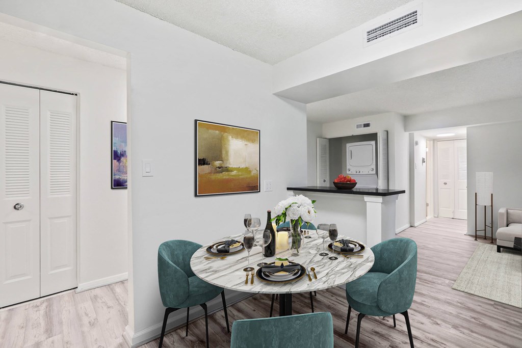 Dining table at Vistas of Annandale, Annandale, VA, 22003