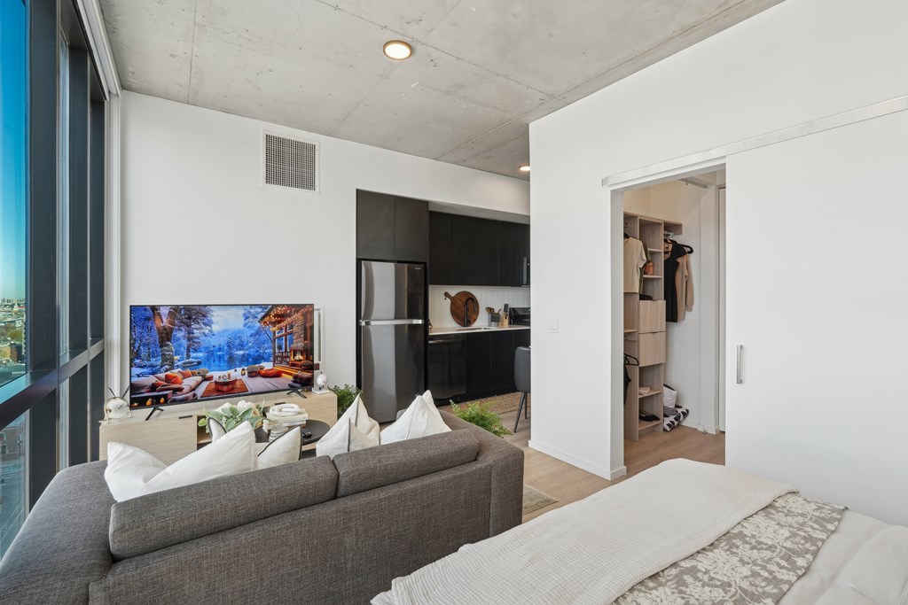 Spacious Living room at Velaris Living Apartments, Colorado, 80205