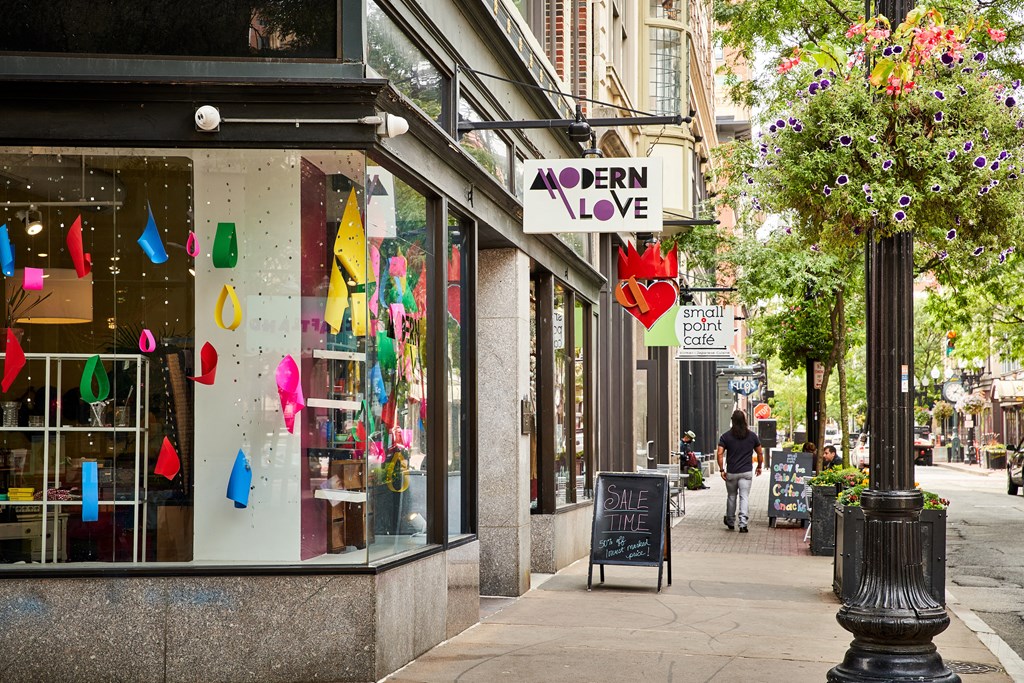 Walkable Neighborhood in Providence, RI