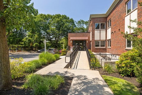 735 Truman Parkway Studio-2 Beds Apartment for Rent