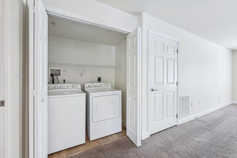 Laundry Room at The Reserve at Spring Pointe