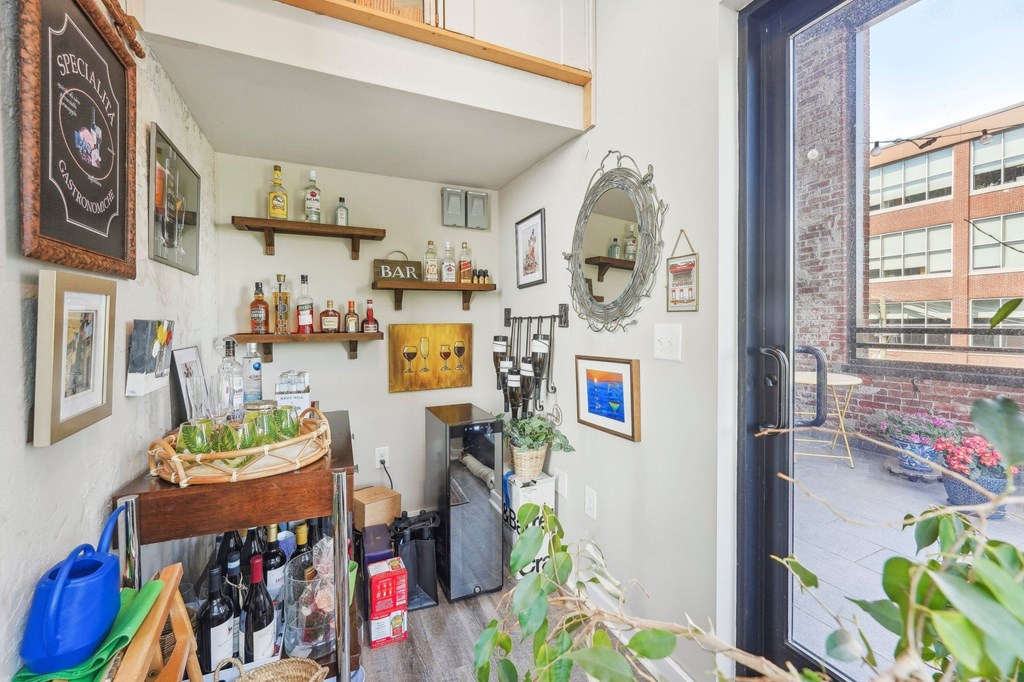 Sun Room at Lofts at Narrow