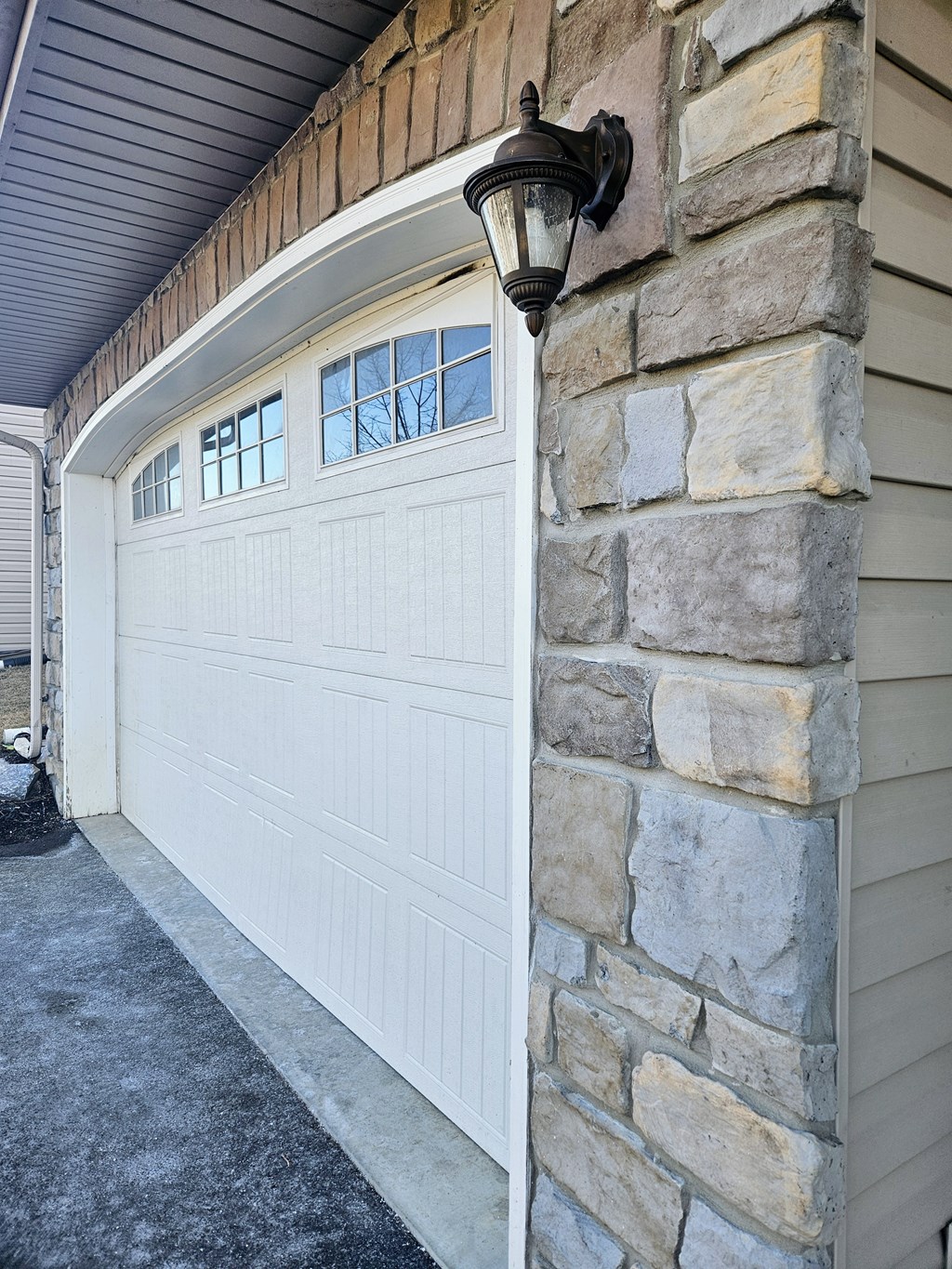 Garage at Townhomes at Paxton Creek
