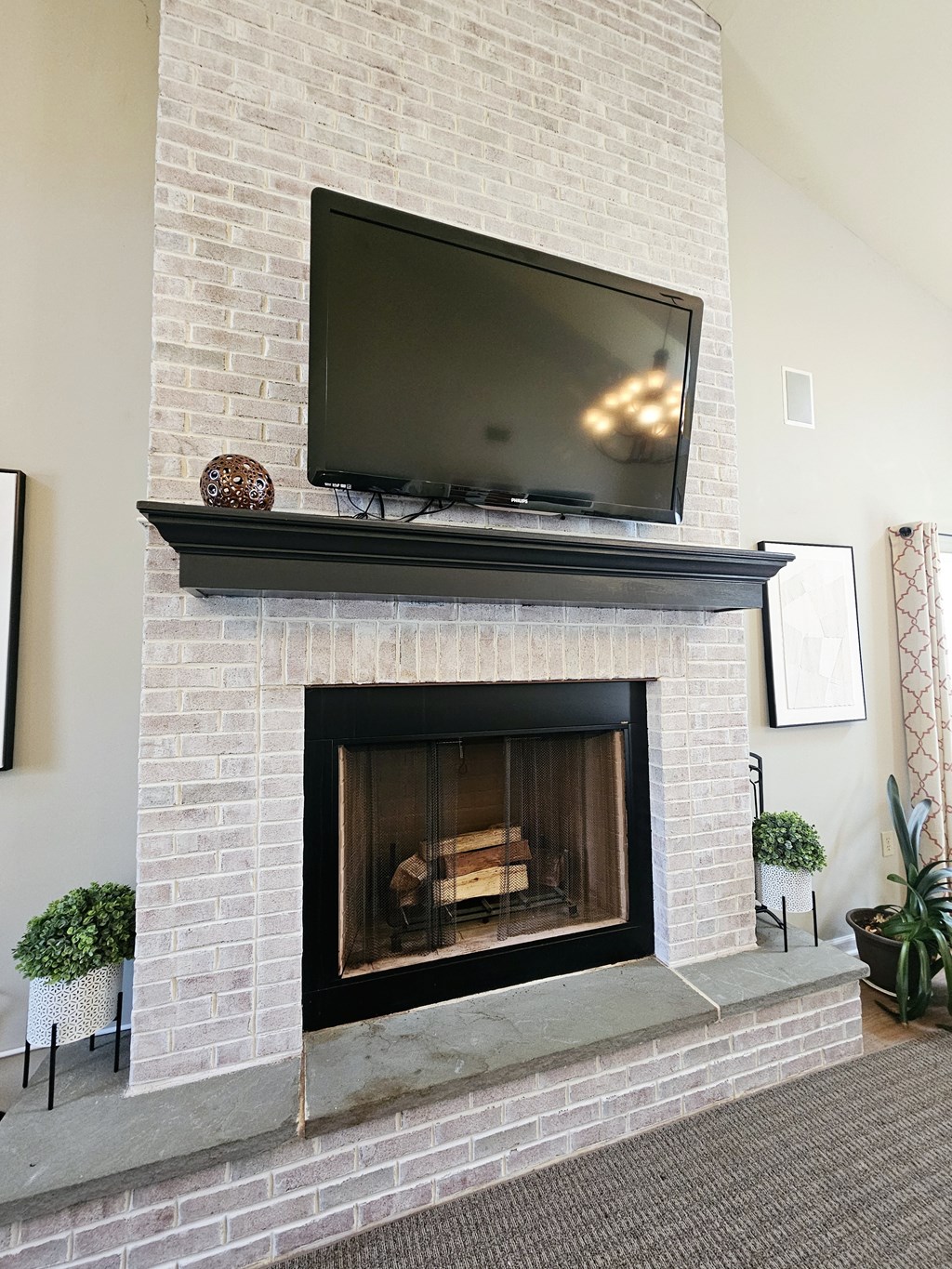 Fireplace and TV at The Reserve at Reed Farm
