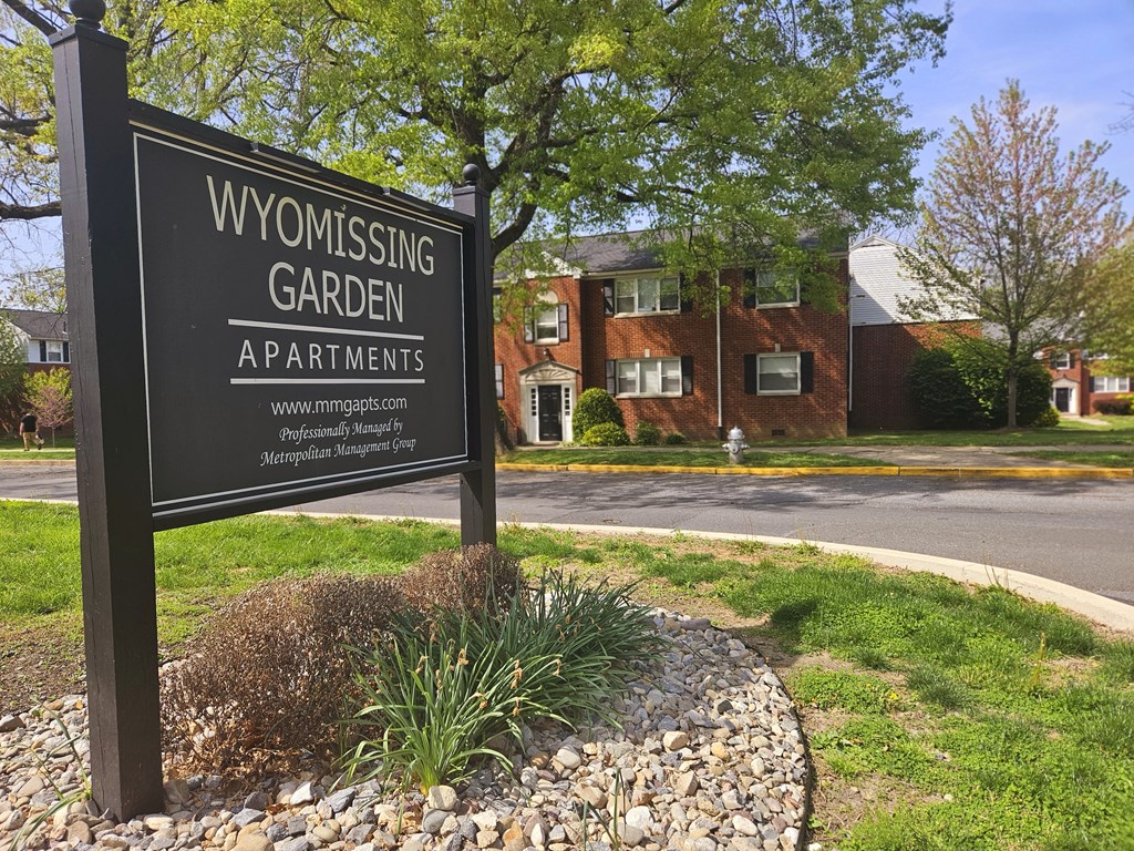 Wyomissing Garden Apartments Sign