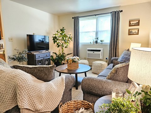 Living Space at Springwood Gardens