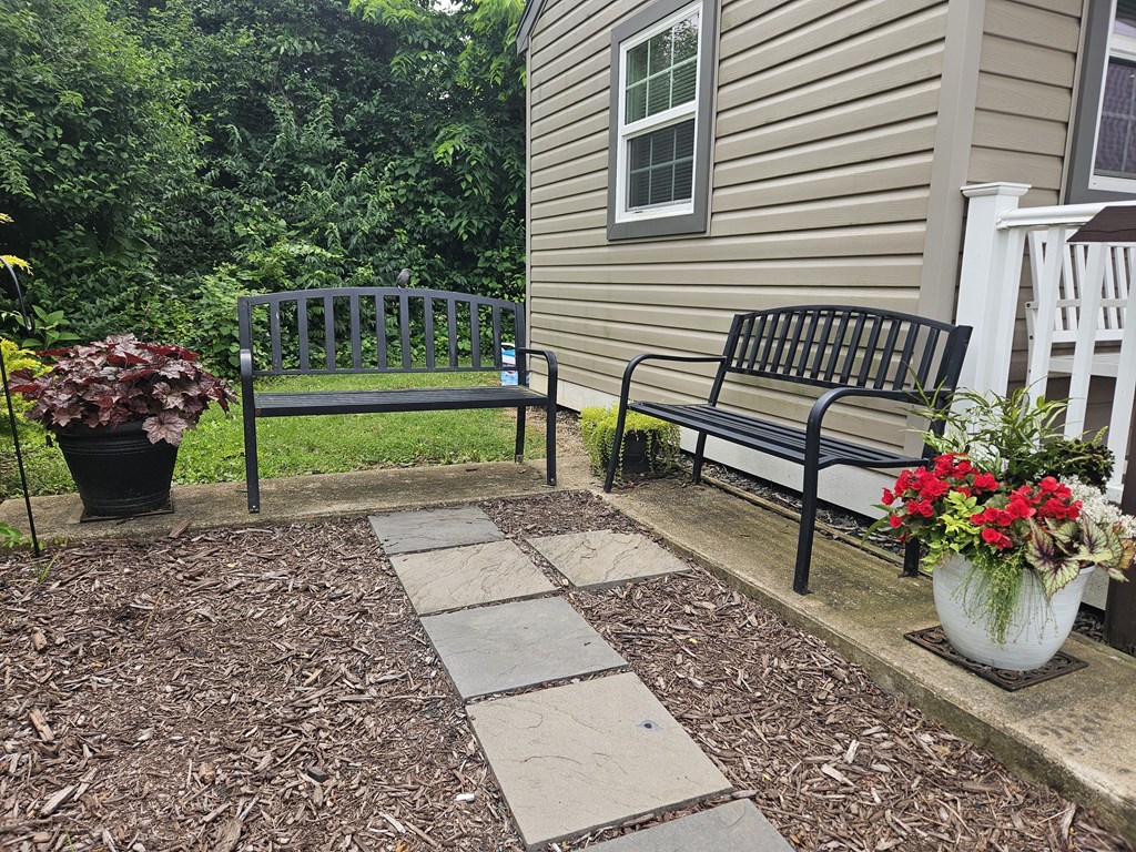 Outdoor Seating Area at The Townhomes at Spring Valley